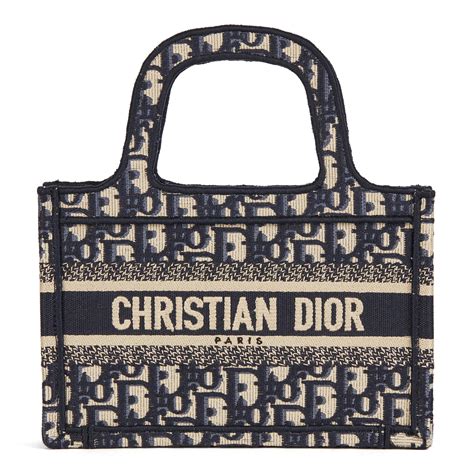 dior diorama pochette|christian Dior tote bag small.